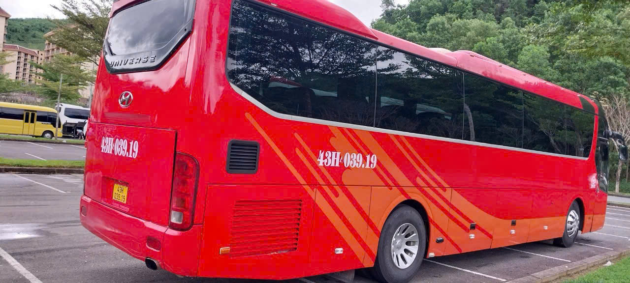 Xe đưa đón nhân viên 16-45 chỗ Mai Linh